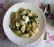 690px-pelmeni.jpg