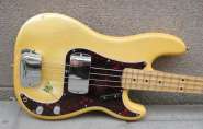 1976_Fender_Precision_Bass_633670_front.jpg