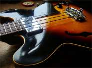 Gibson EB2_1967-3.jpg
