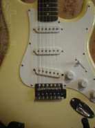 67866559_4_644x461_prodam-fender-stratocaster-torg-hobbi-otdyh-i-sport_rev003.jpg