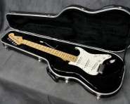 Fender American Standard Stratocaster 2002 - 4.jpg
