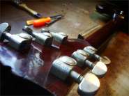 Gibson SG Deluxe 1972-5.jpg