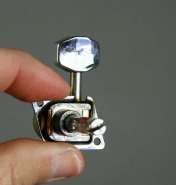 F.strat78 tuners-3.jpg