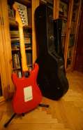 02-Strat.jpg