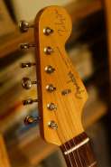 03-Strat.jpg