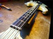 Kramer Bass JK 7000-8.jpg