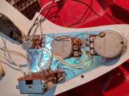 Fender Strat Japan'84. Легкий ребилд и апгрейд. Много вопросов. 2125512-3