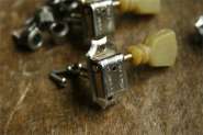 Gibson Deluxe Tuners 1971-5.jpg