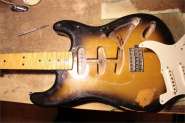 F.strat82 Re57-4.jpg
