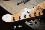 F.strat82 Re57-6.jpg
