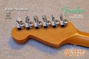 Fender Jeff Back Strat_head.jpg