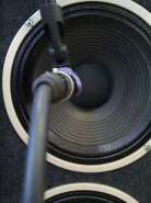 YERASOV_BULL_212_CELESTION-G12T100_SHURE-SM58.jpg