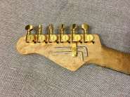 charvel-5.jpg