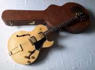 gibson-es135-limited-edition-1.jpg
