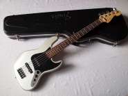 fender-jazz-bass-usa-vstrings-1.jpg