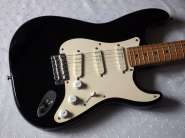 Fender_EC_Blackie_3.jpg