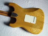 fender-stratocaster-st72-natm-3.jpg