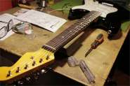 Strat-5.jpg