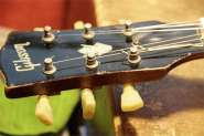 Gibson ES-335_1967 Chery-1.jpg