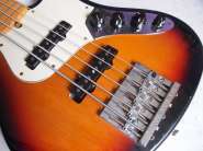 fender-jazz-bass-deluxe-v-usa-3.jpg