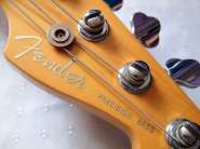 fender-american-deluxe-precision-5.jpg