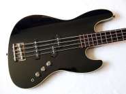 fender-aerodyne-deluxe-jazz-bass-1.jpg
