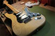 F.Strat76 swamp ash-1.JPG