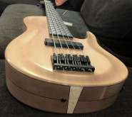 Столярное изделие в форме музыкального инструмента 2341605-3