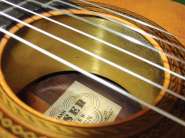 Столярное изделие в форме музыкального инструмента 2341617-10