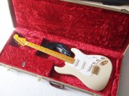 fender-marykaye-strat.jpg