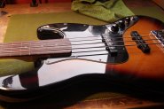 Fender JB Fretless-10.jpg