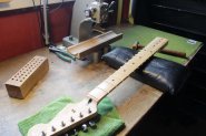 Squier Japan-4.jpg