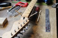 Squier Japan-9.jpg