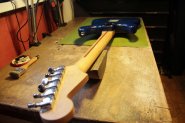 Squier Japan-22.jpg