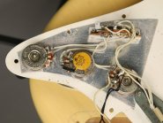 F.strat73_blond-7.jpg