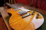 GIBSON R8-29.jpg