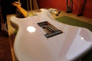 Fender Japan Stratocaster 2000-13.jpg