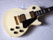 Gibson-Studio-white.jpg