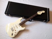 Fender-Strat-USA-White.jpg