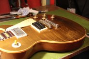 GIBSON LP CLASSIC 2009-3.jpg