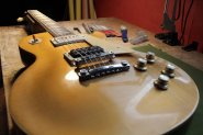 GIBSON LP CLASSIC 2009-23.jpg