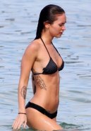 megan-fox-hot-bikini-body-2010.jpg