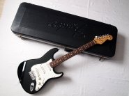 Fender-strat-40ann.jpg
