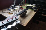 BASS FRETLESS-1.jpg