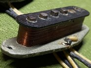 F.Strat 1965 Pickups-2.jpg