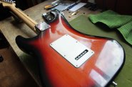 F. STRAT Deluxe 2002-8.jpg