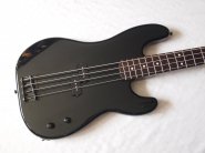 Fender-PB62-AllBlack.jpg