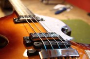 HOFNER B-BASS-4.jpg