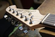 STRAT MINI CHINA-18a.jpg