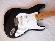 Fender-ST-57-BK-Japan.jpg